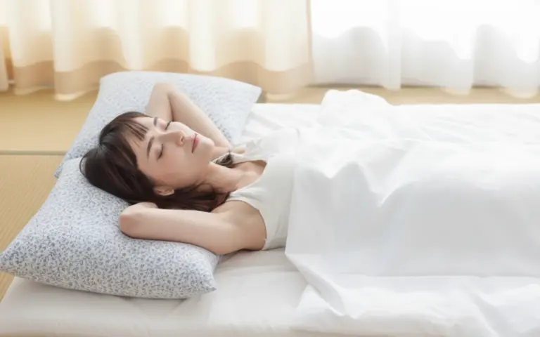 kakebuton_woman_sleeping