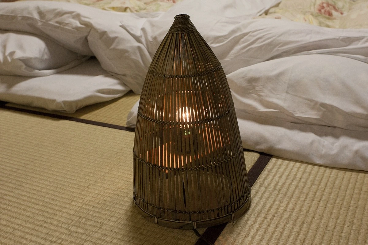 japanese paper lantern lighting