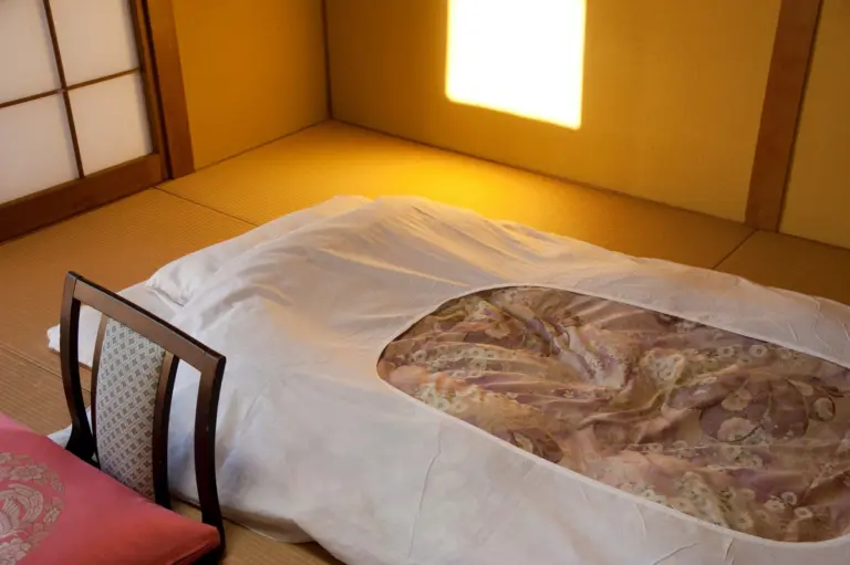 tatami_and_futon